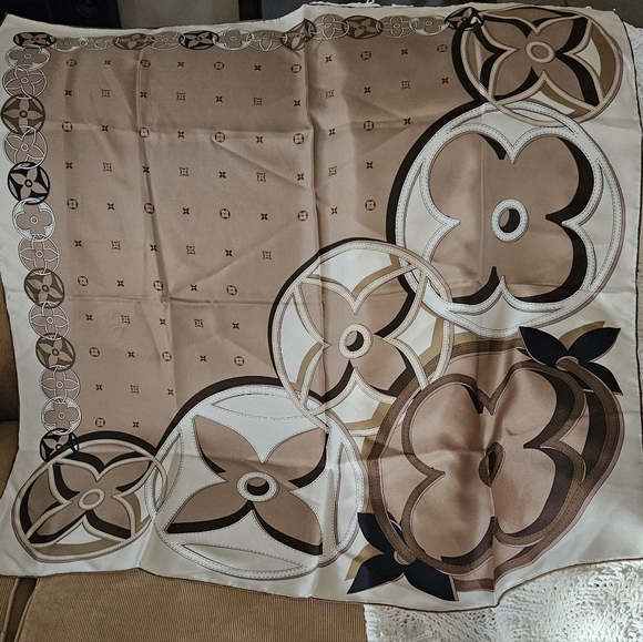 Stunning Floral Patterned Silk Scarf